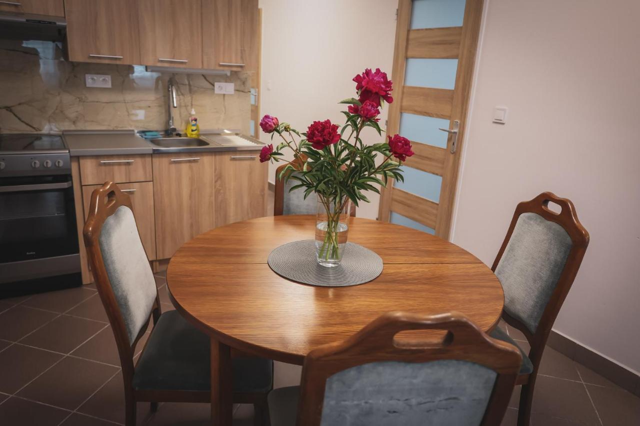 Hotel Apartment Faraon Rumburk Bagian luar foto