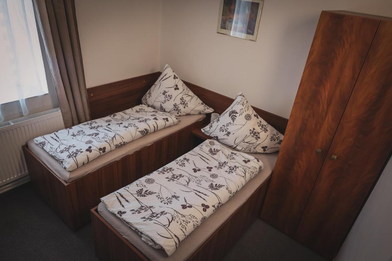 Hotel Apartment Faraon Rumburk Bagian luar foto