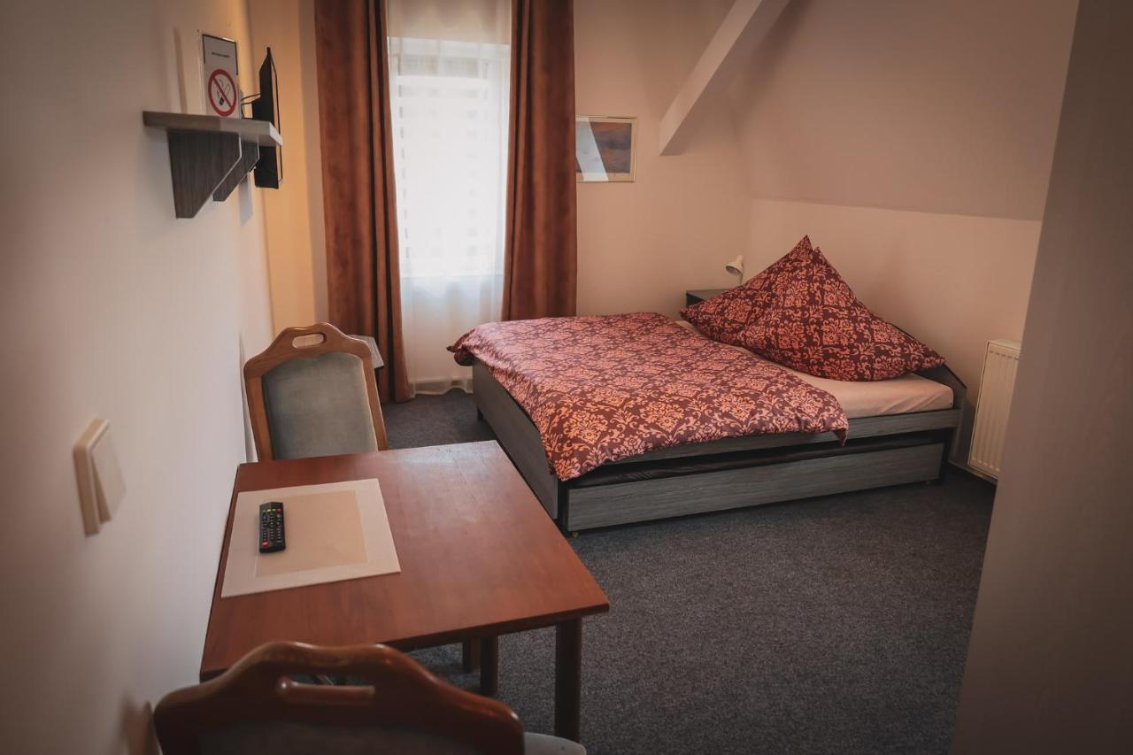 Hotel Apartment Faraon Rumburk Bagian luar foto