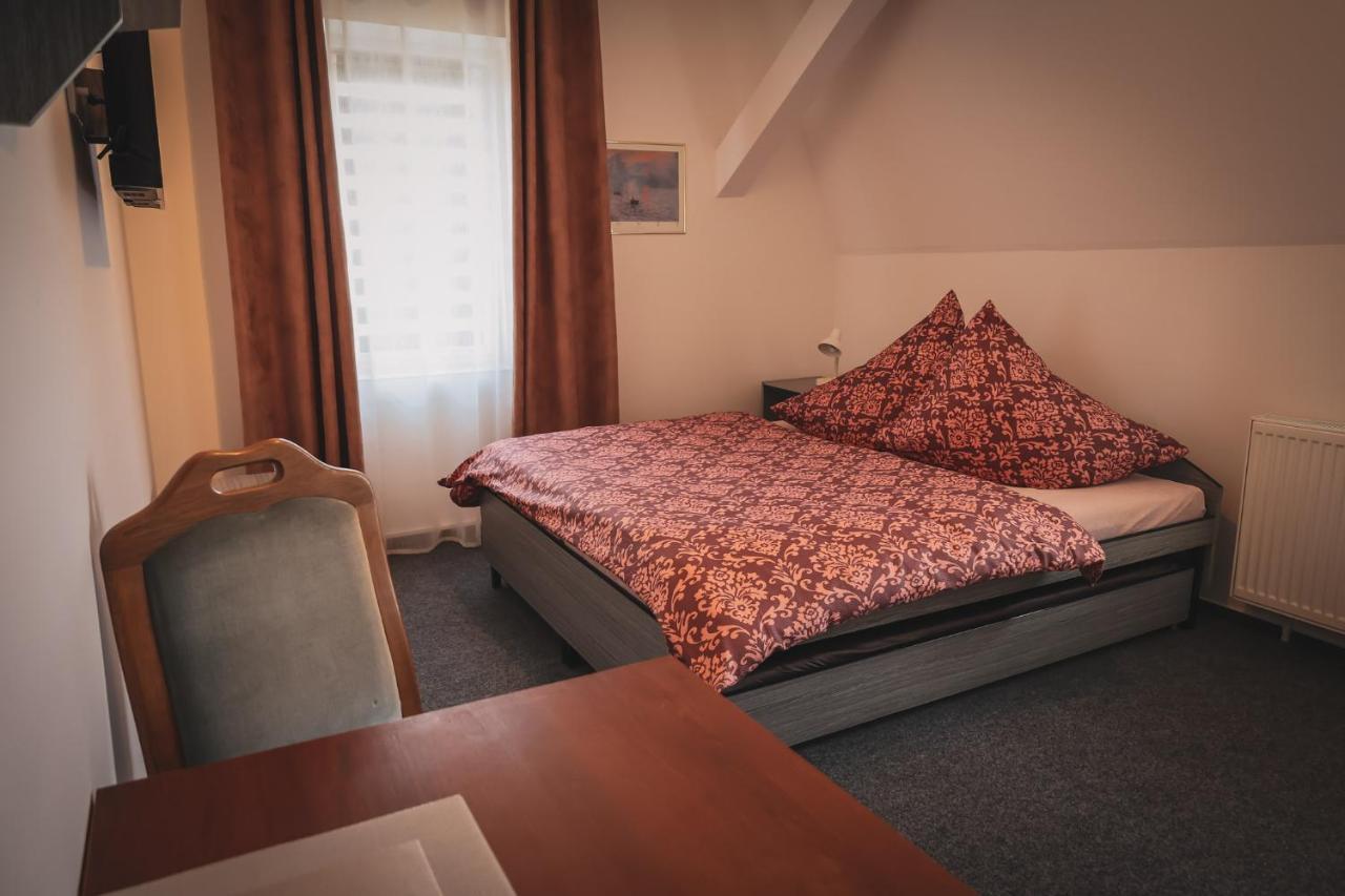 Hotel Apartment Faraon Rumburk Bagian luar foto