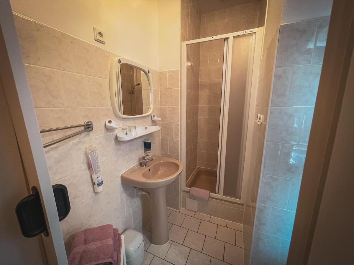 Hotel Apartment Faraon Rumburk Bagian luar foto